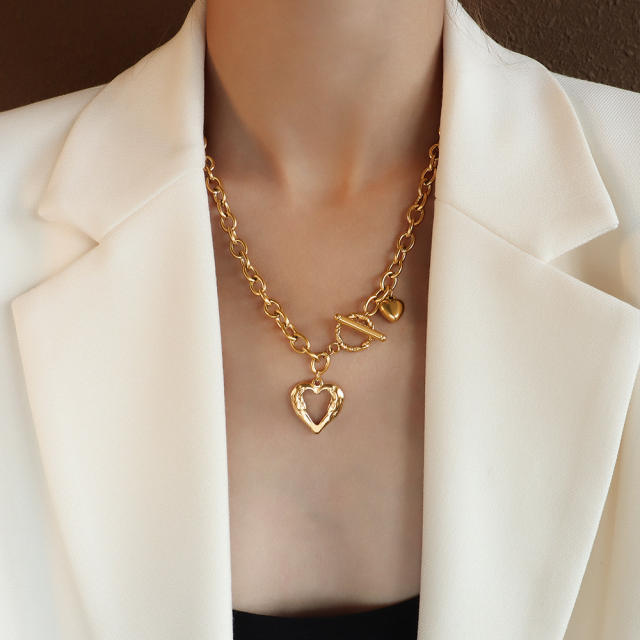 Heart pendant toggle necklace