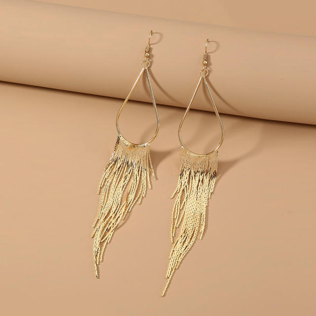 Fashion metal hoop chain tassel earrings