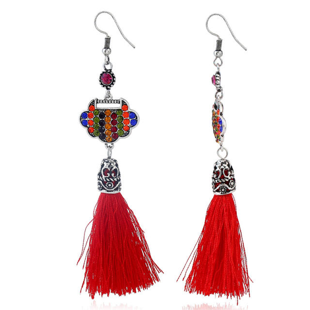 Lock thread tassel earrings