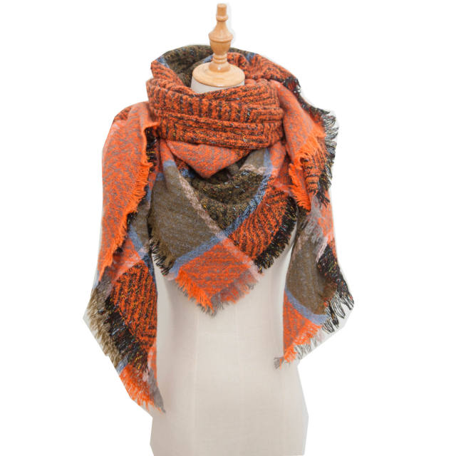 Hot sale autumn winter design triangle shape warm scarf