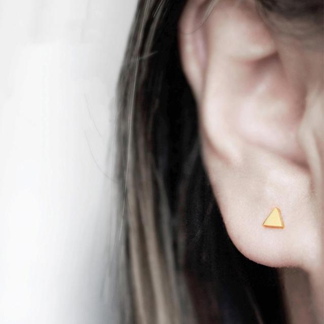 Stainless steel triangle ear studs