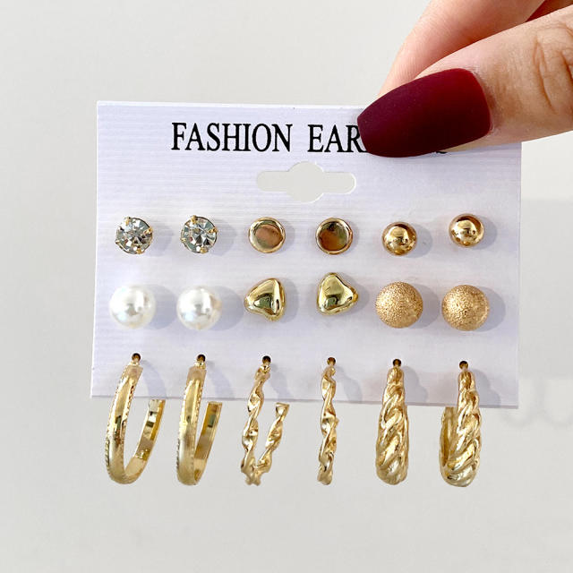 Vintage Pearl circle ear studs suit 9 pairs