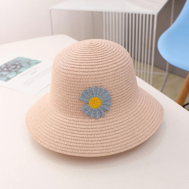 Daisy flower straw bucket hat