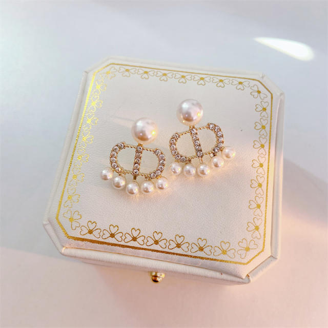 Korean style CD letter pearl stud earrings
