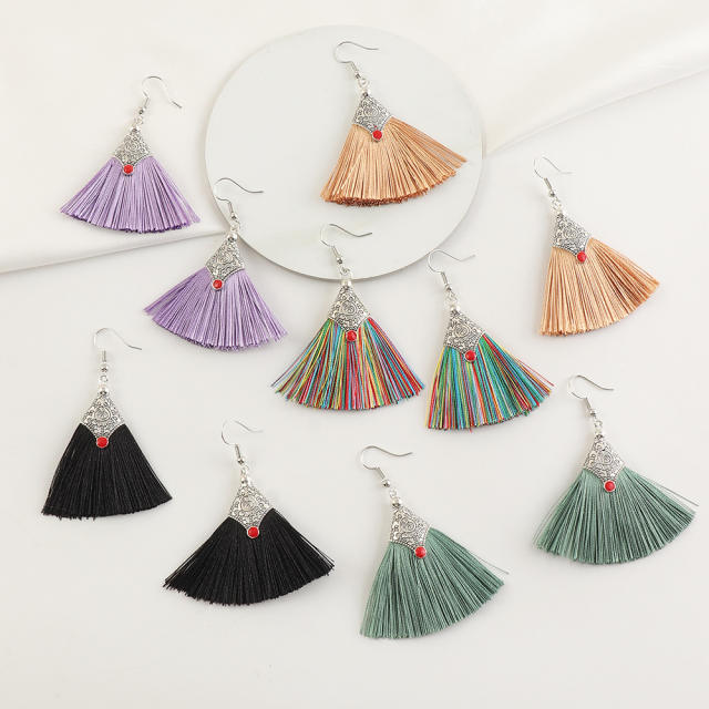 Fan-shaped hoop tassel earrings