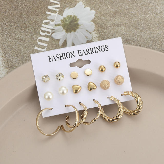 Vintage Pearl circle ear studs suit 9 pairs