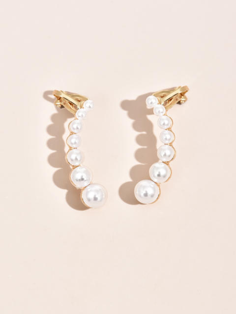 Fashion pearl climbers earrings