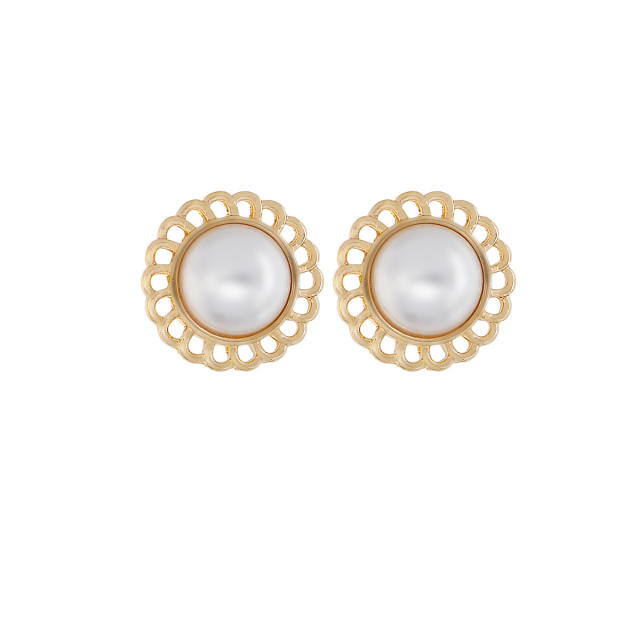 Silver needle pearl stud earrings