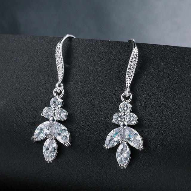 Amazon hot sale cubic zircon leaf earrings