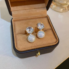 Crystal pearl drop earrings