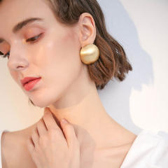 925 silver needle exaggerated round ear studs