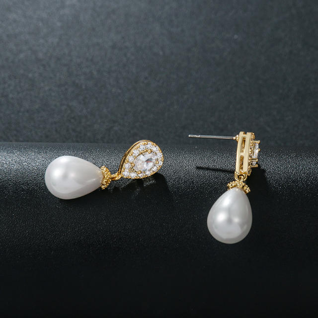 Classic pearl drop bridal earrings