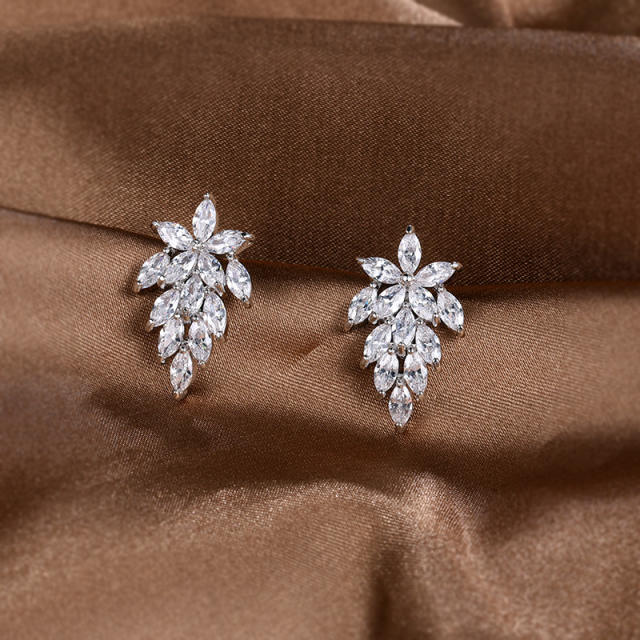AAA cubic zircon leaf ear studs