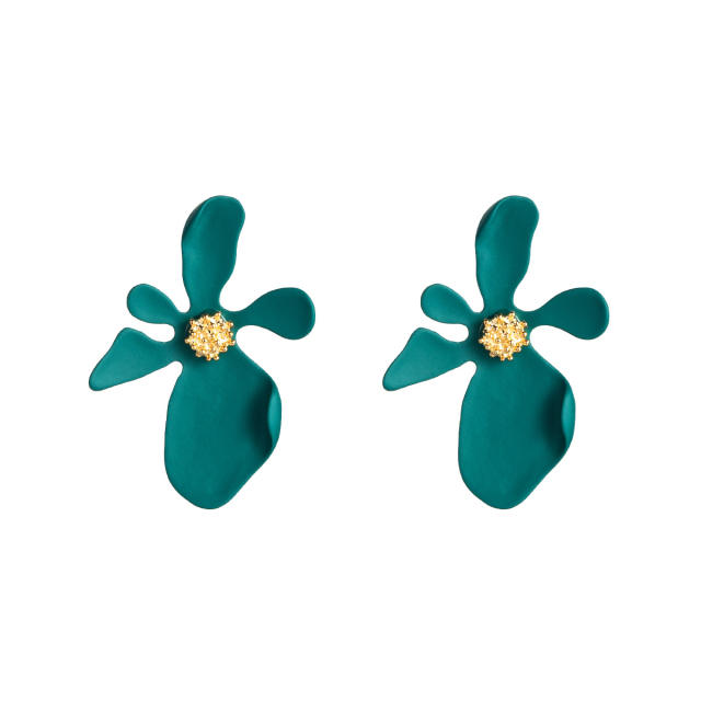 Flower studs earrings