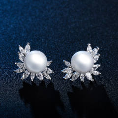 AAA cubic zircon pearl ear studs