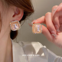 Classic square shaped faux pearl ear studs