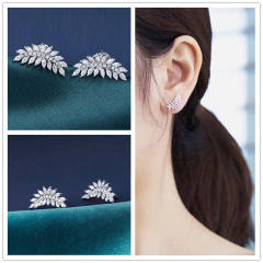 Creative diamond leaf ear studs