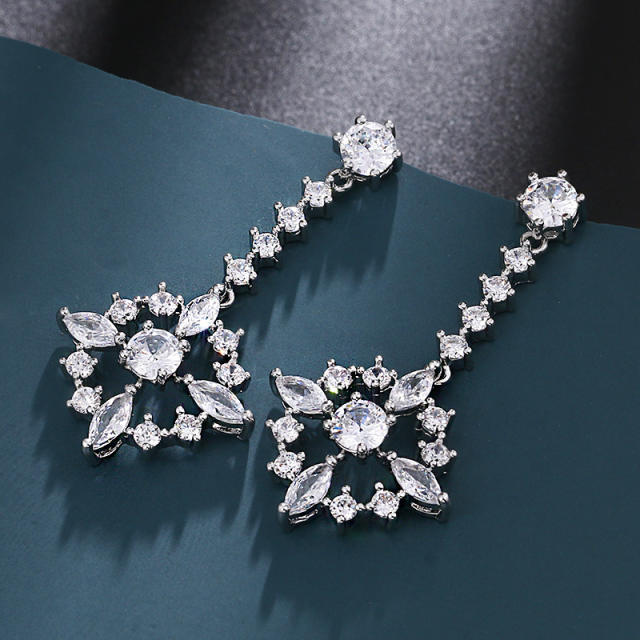 AAA cubic zircon dangle earring
