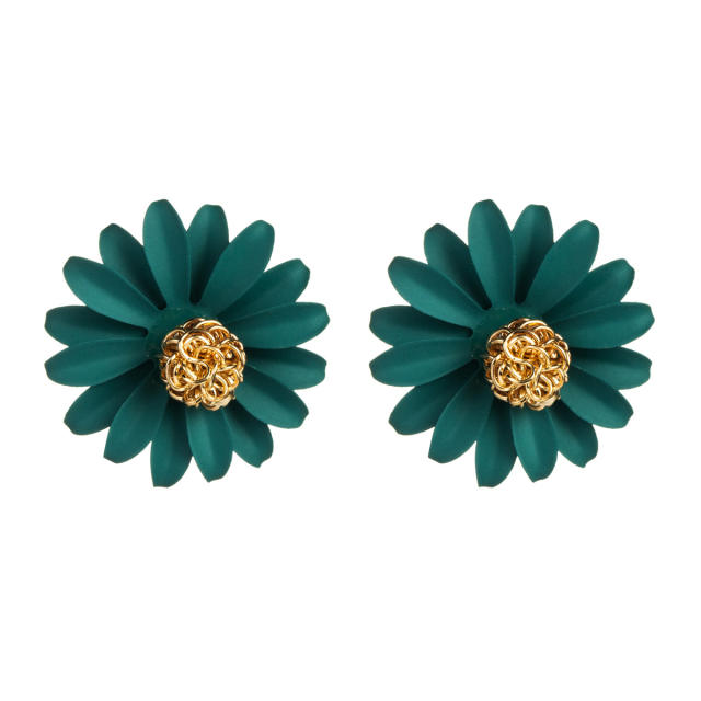 Flower studs earrings