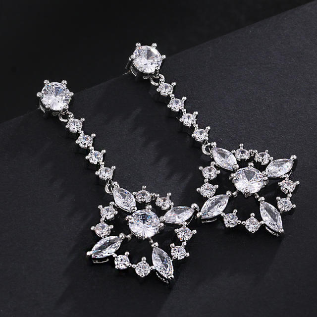 AAA cubic zircon dangle earring
