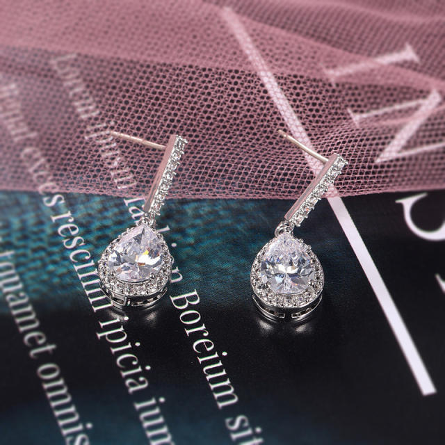 Elegant cubic zircon drop earrings