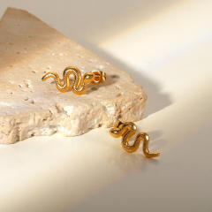 18KG stainless steel snake ear studs