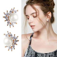 AAA cubic zircon pearl ear studs