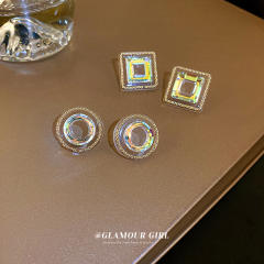 Clear acrylic chic ear studs