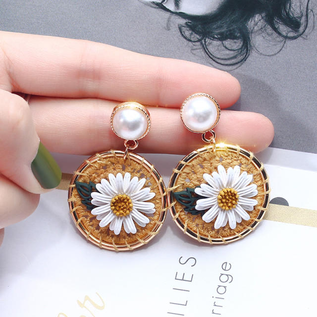 925 sterling silver needle daisy flower earrings