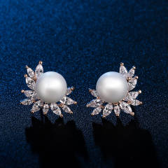 AAA cubic zircon pearl ear studs