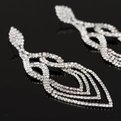 Rhinestone dangle earring for wedding