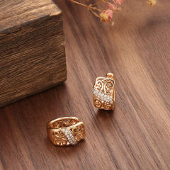 Fashion Diamond hollow earrings