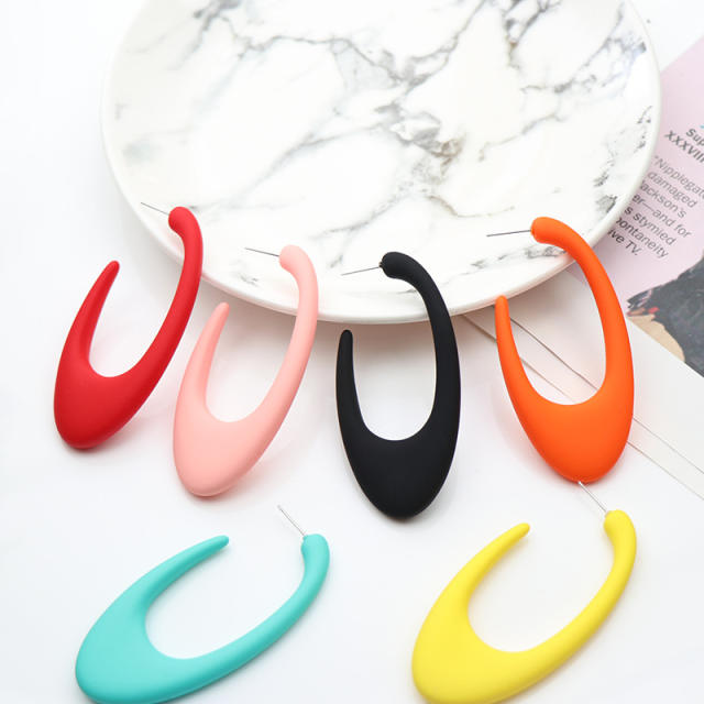 U-shaped exaggerated acrylic earrings frosted