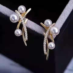 Faux pearl unique design rhinestone ear studs