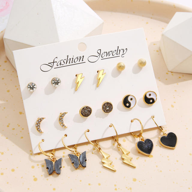 Black color heart flash earrings set