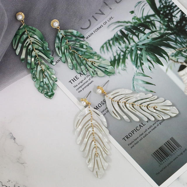 Concise acrylic leaf design earrings