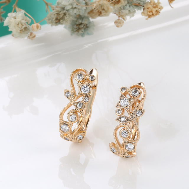 Fashion Diamond hollow earrings