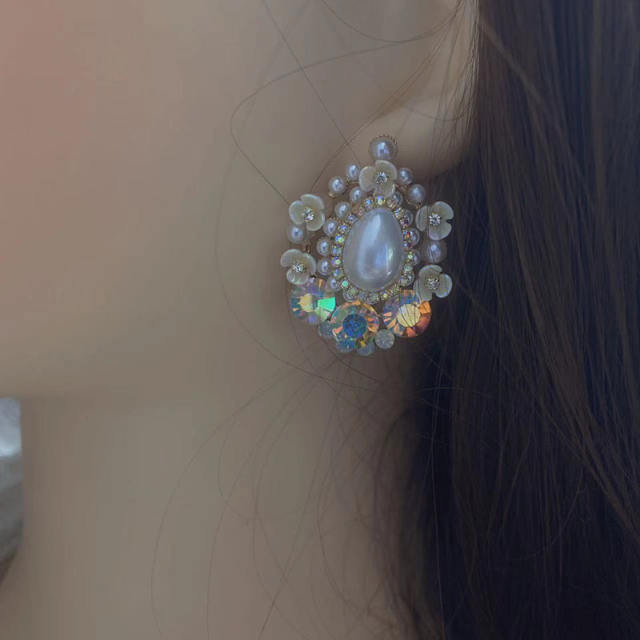 Elegant pearl flower 925 needle ear studs