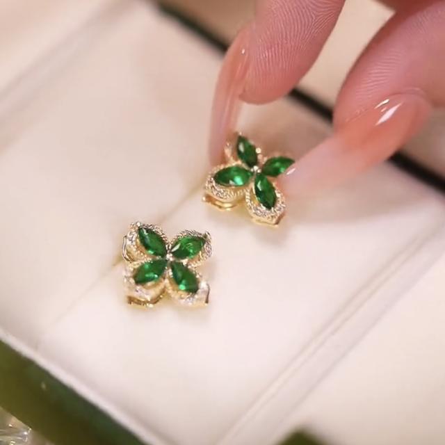 Green color cubic zircon clover rotatable ear studs