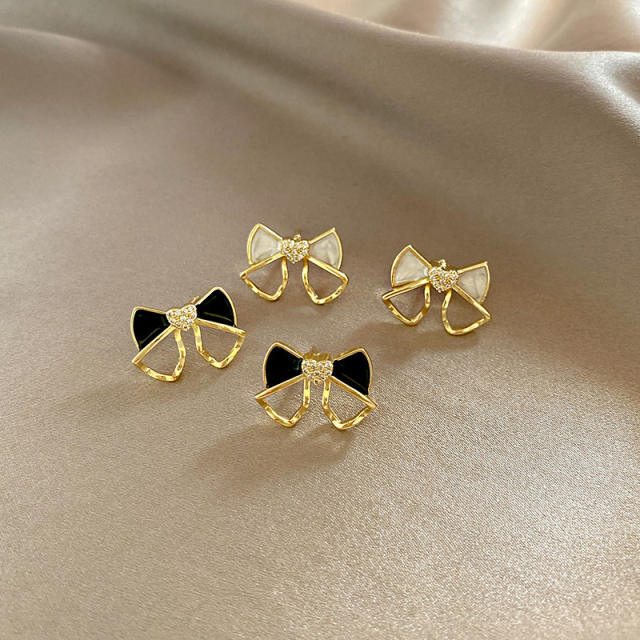 Korean fashion enamel white black bow cute ear studs