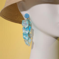 Color leaf design beach earrings