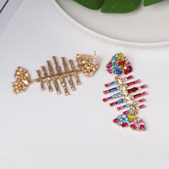 Rhinestone setting fishbone earrings