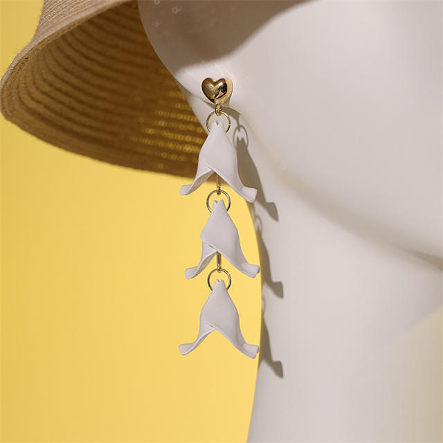 Color leaf design beach earrings