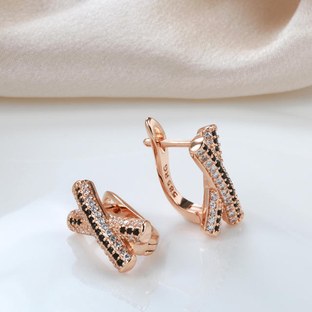New Diamond X-shaped earrings