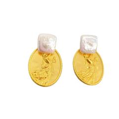 18KG Oval shape portrait relief ear studs