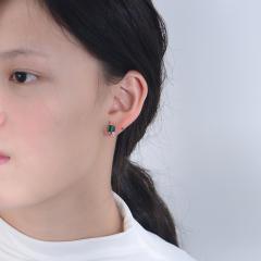 S925 Emerald ear studs