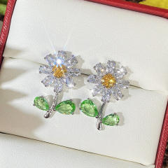 Cubic zircon daisy ear studs