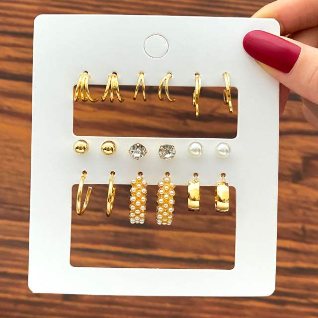 Vintage C shape pearl beads earrings set