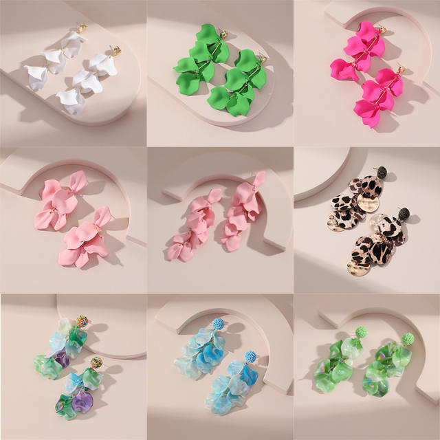 Color leaf design beach earrings