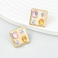 Geometric square shaped ear studs